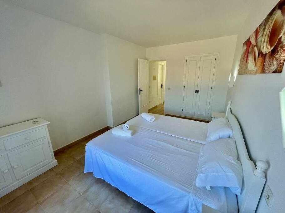 Pura Vida Apartamento Con Piscina Cala'N Blanes  Esterno foto